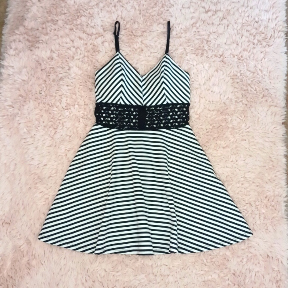 DGNY Black & White Stripe Sundress with Lace Waist Cutout Design